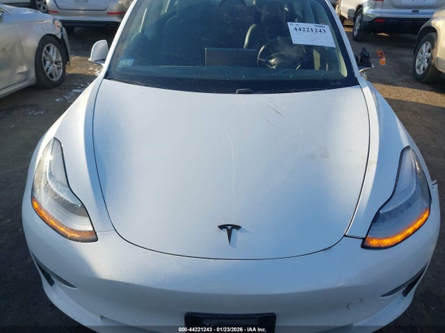 2018 TESLA MODEL 3 5YJ3E1EB7JF072699 Photo 9