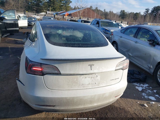 5YJ3E1EB7JF072699 Tesla Model 3 Long Range/performance