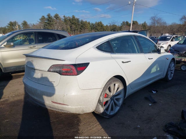 2018 TESLA MODEL 3 5YJ3E1EB7JF072699 Photo 3