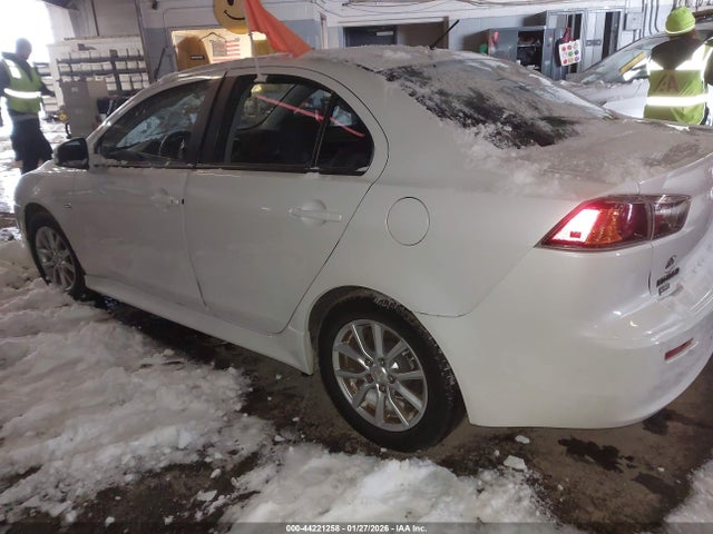 2016 MITSUBISHI LANCER JA32V2FW0GU002978 Photo 2