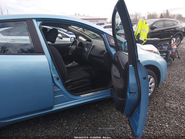 Nissan LEAF S 2015 1N4AZ0CP3FC310014 Image 5
