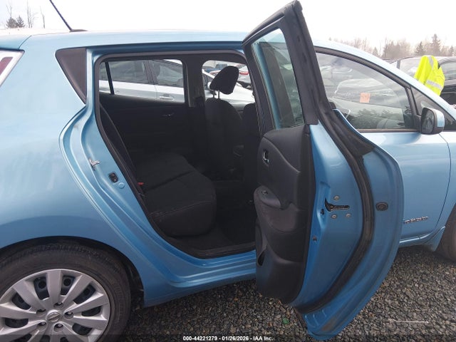 Nissan LEAF S 2015 1N4AZ0CP3FC310014 Image 8