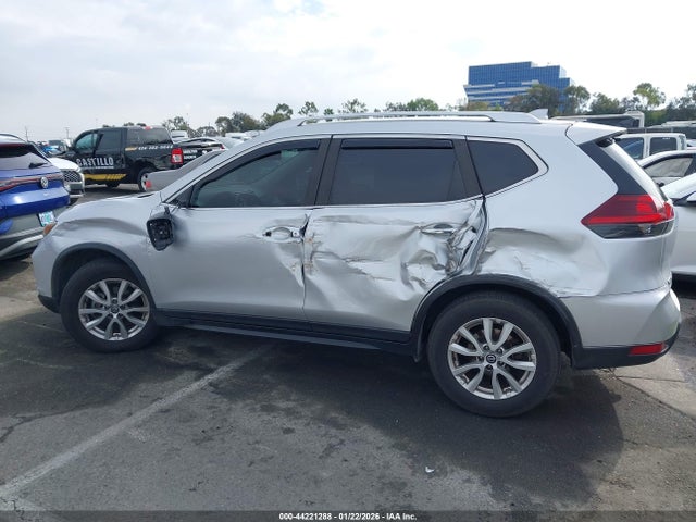 Nissan ROGUE SV 2018 KNMAT2MT2JP510385 Image 14
