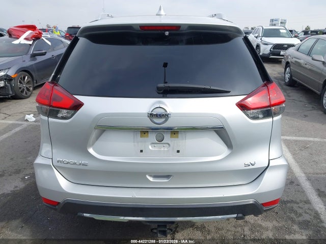 Nissan ROGUE SV 2018 KNMAT2MT2JP510385 Image 16