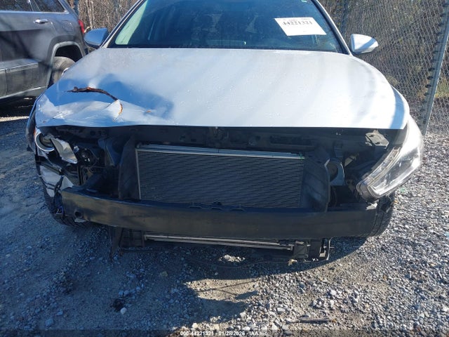 KMHH35LE5JU041261 Hyundai ELANTRA GT