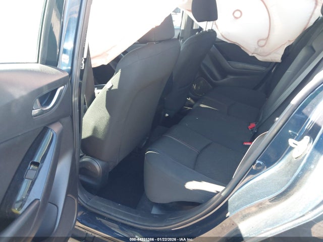 Продаж на аукціоні авто 2018 Mazda Mazda3 Sport, vin: 3MZBN1U74JM171482, номер лоту: 44221386