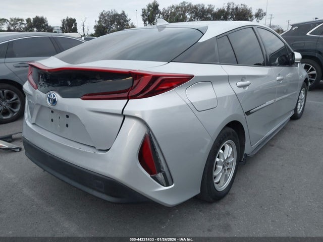 JTDKARFP5H3012220 Toyota Prius Prime Plus