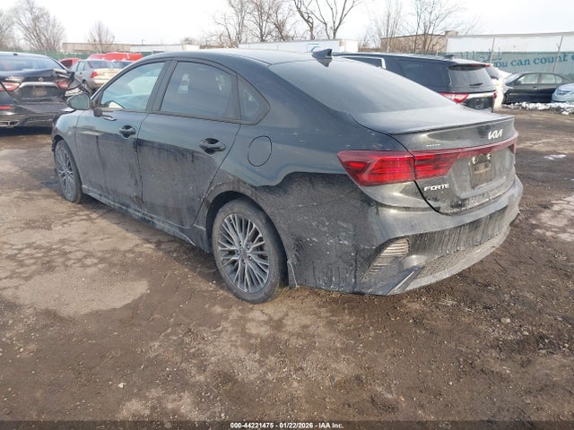 3KPF54ADXNE490918 KIA Forte Gt-line