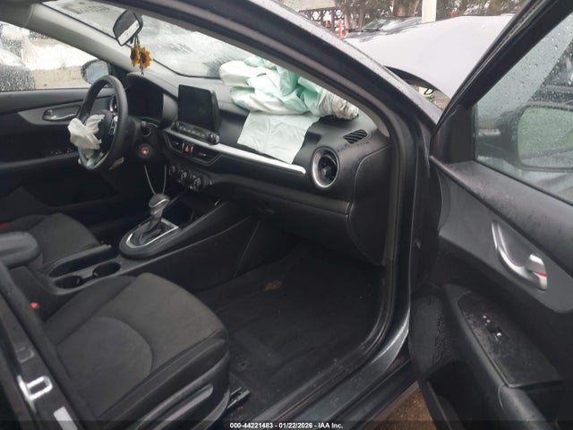 3KPF24AD6PE569997 KIA FORTE LX