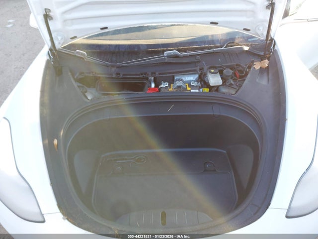 2019 TESLA MODEL 3 5YJ3E1EB0KF481855 Photo 9