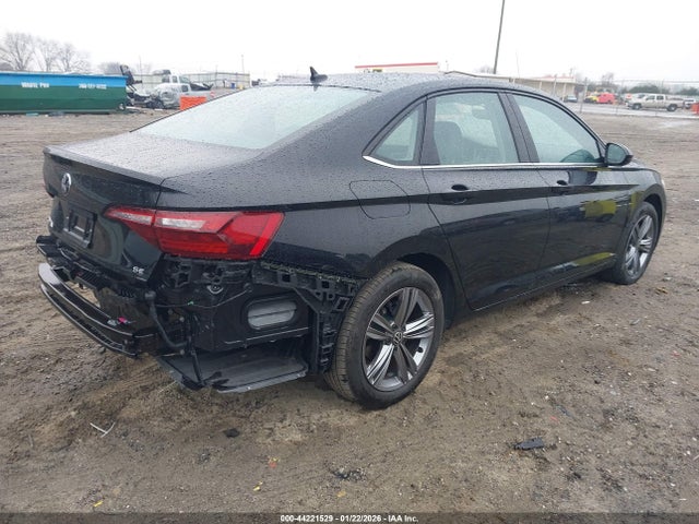 2022 VOLKSWAGEN JETTA 3VW7M7BU4NM023150 Photo 3