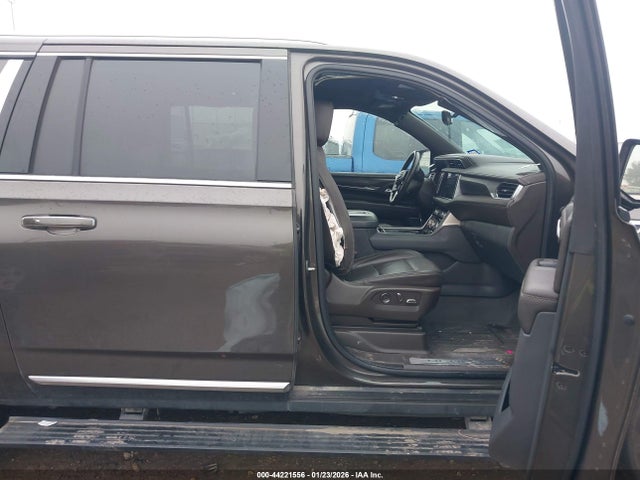 2021 Gmc Yukon Xl 2wd Denali მანქანა იყიდება აუქციონზე, vin: 1GKS1JKL5MR170606, აუქციონის ნომერი: 44221556