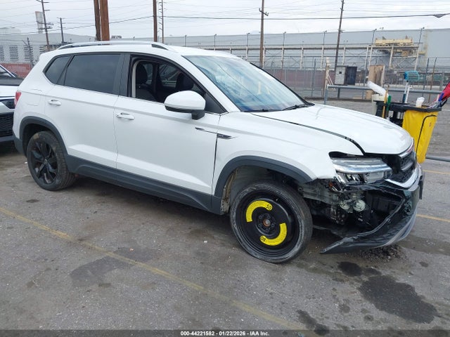 2022 VOLKSWAGEN TAOS 3VVRX7B24NM090138