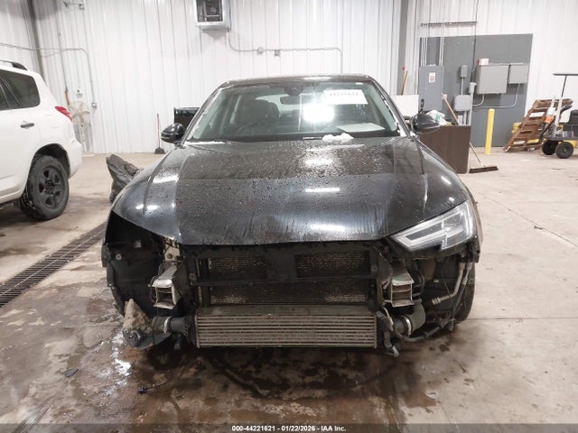 2017 AUDI A4 WAUENAF41HN006358 Photo 5