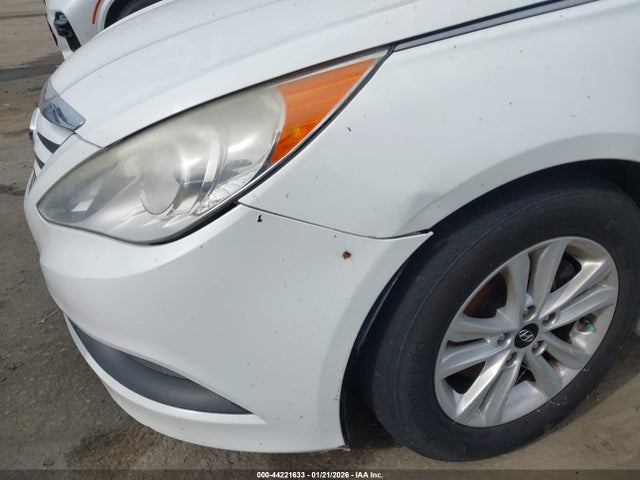 Hyundai SONATA GLS 2014 5NPEB4AC8EH906410 Image 14