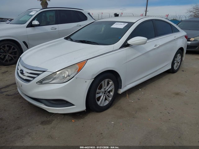 Hyundai SONATA GLS 2014 5NPEB4AC8EH906410 Image 2