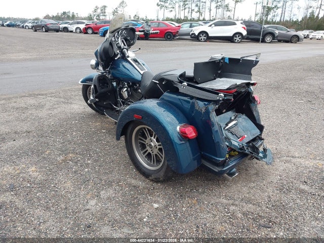 2020 HARLEY-DAVIDSON FLHTCUTG 1HD1MAF13LB854535 Photo 2