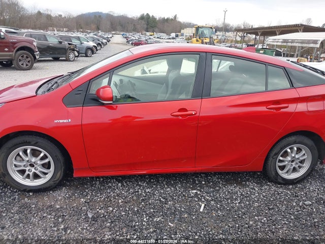 JTDKAMFU6N3162096 Toyota Prius Le