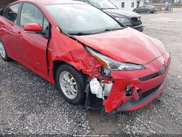 2022 TOYOTA PRIUS JTDKAMFU6N3162096 Photo 5