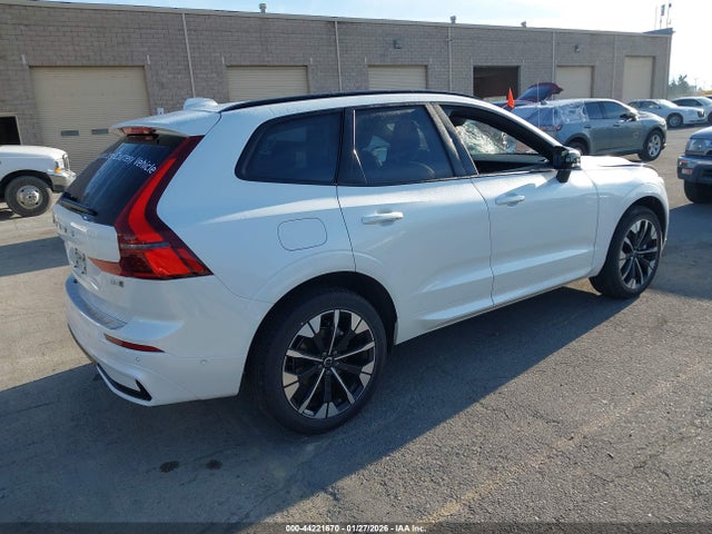 YV4M12RC4T1315130 Volvo Xc60 B5 Plus