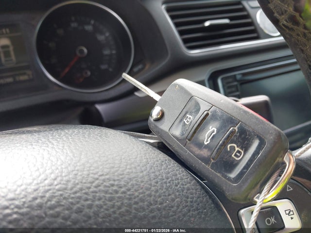 Aukcja sprzedaży 2017 Volkswagen Passat 1.8t R-line, vin: 1VWDT7A31HC028634, numer aukcji: 44221751