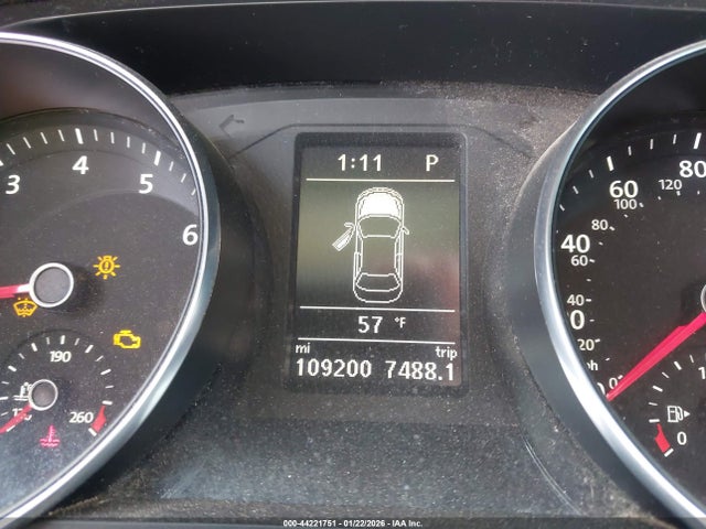 Aukcja sprzedaży 2017 Volkswagen Passat 1.8t R-line, vin: 1VWDT7A31HC028634, numer aukcji: 44221751
