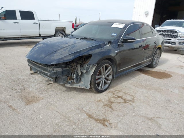 Aukcja sprzedaży 2017 Volkswagen Passat 1.8t R-line, vin: 1VWDT7A31HC028634, numer aukcji: 44221751