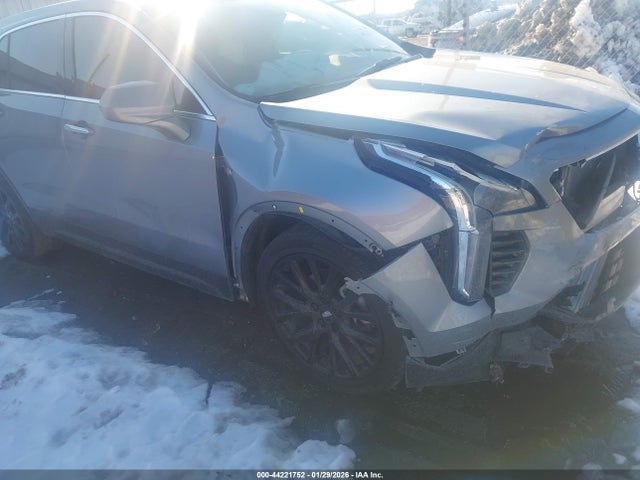 44221752 :رقم المزاد ، 1GYAZAR48PF151871 vin ، 2023 Cadillac Xt4 Fwd Luxury مزاد بيع