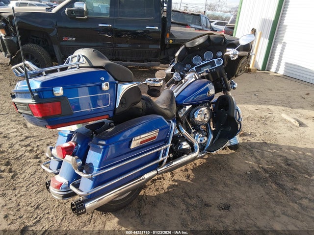 2009 HARLEY-DAVIDSON FLHTCU 1HD1FC4109Y651388 Photo 3