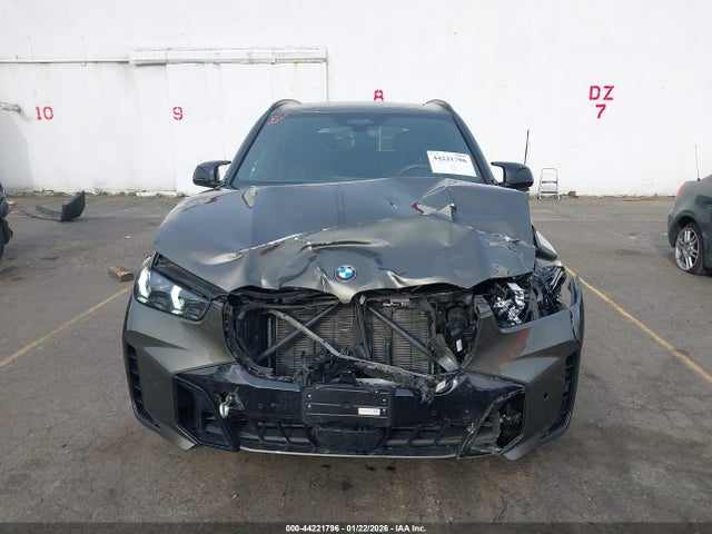 5UX33EU00S9Y18742 BMW X5 M60i