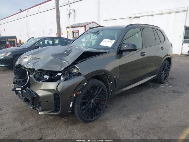 2025 BMW X5 5UX33EU00S9Y18742 Photo 1