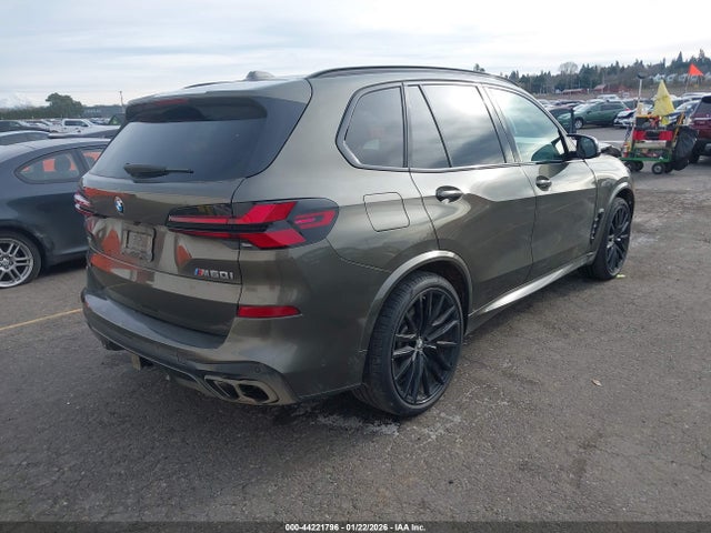 2025 BMW X5 5UX33EU00S9Y18742 Photo 3