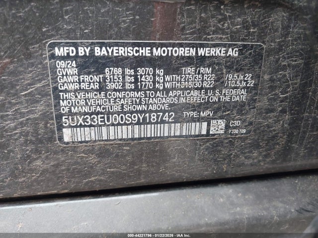 2025 BMW X5 5UX33EU00S9Y18742 Photo 8
