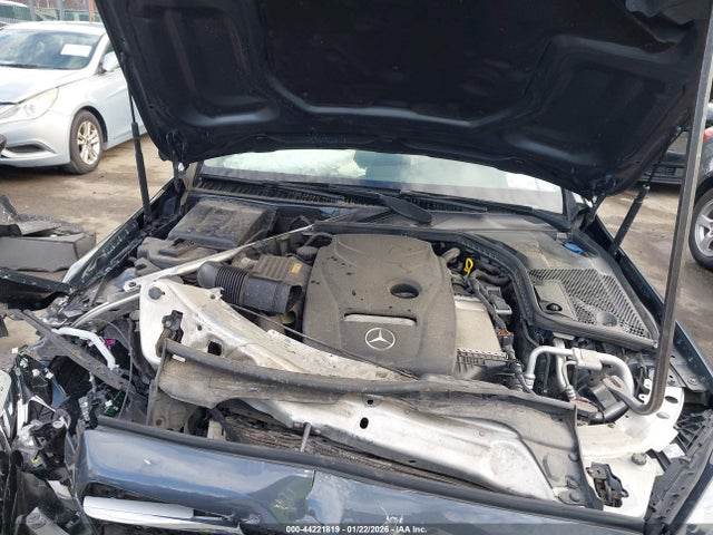 44221819 :رقم المزاد ، 55SWF4KB4GU138312 vin ، 2016 Mercedes-benz C 300 4matic مزاد بيع