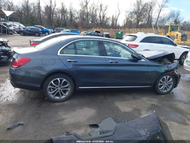 44221819 :رقم المزاد ، 55SWF4KB4GU138312 vin ، 2016 Mercedes-benz C 300 4matic مزاد بيع