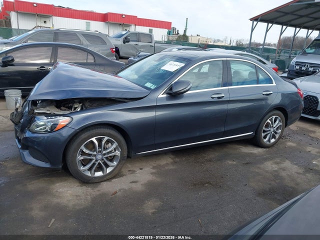 44221819 :رقم المزاد ، 55SWF4KB4GU138312 vin ، 2016 Mercedes-benz C 300 4matic مزاد بيع