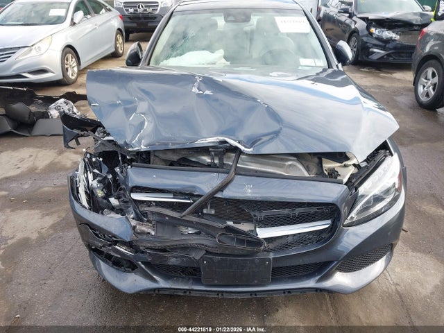 44221819 :رقم المزاد ، 55SWF4KB4GU138312 vin ، 2016 Mercedes-benz C 300 4matic مزاد بيع