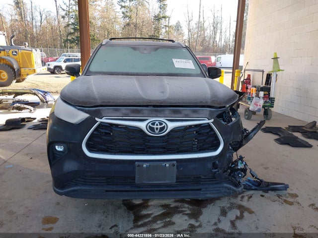 5TDKDRBH7PS518554 Toyota Highlander Xle
