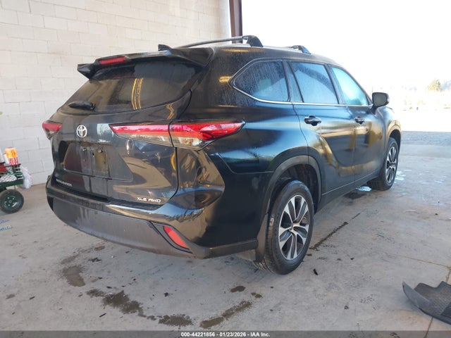 5TDKDRBH7PS518554 Toyota Highlander Xle