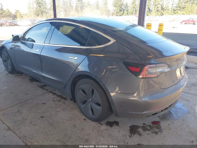 2018 TESLA MODEL 3 5YJ3E1EB1JF113845 Photo 2