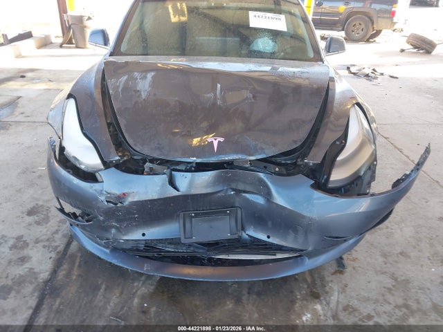 2018 TESLA MODEL 3 5YJ3E1EB1JF113845 Photo 5
