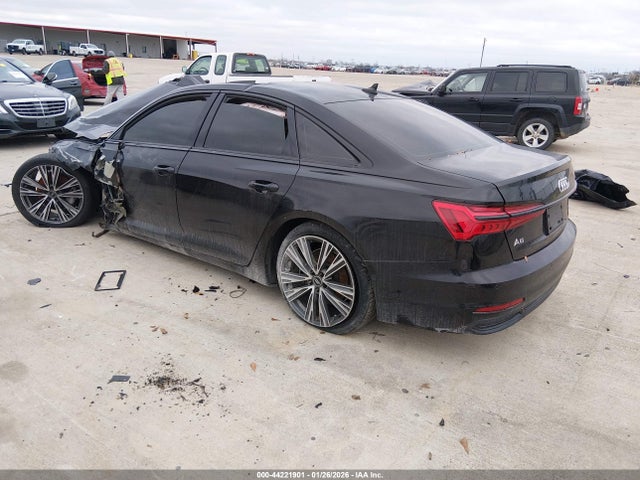 2021 AUDI A6 WAUE3AF21MN043439 Photo 2