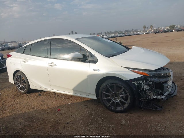 JTDKARFP3L3139640 Toyota Prius Prime Xle