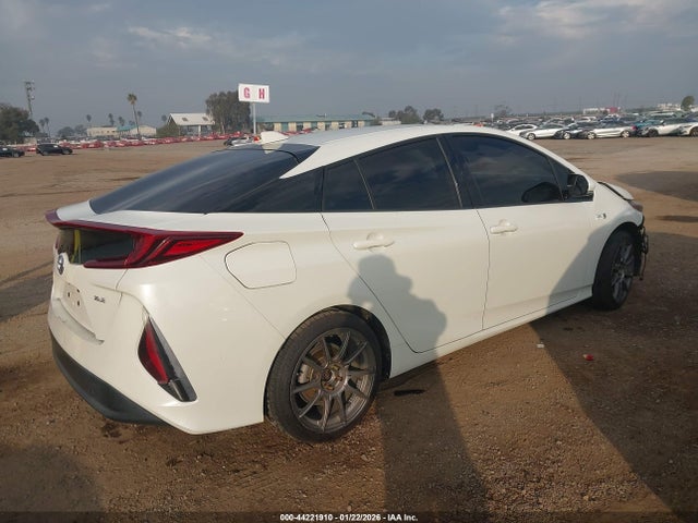 2020 TOYOTA PRIUS PRIME JTDKARFP3L3139640 Photo 3