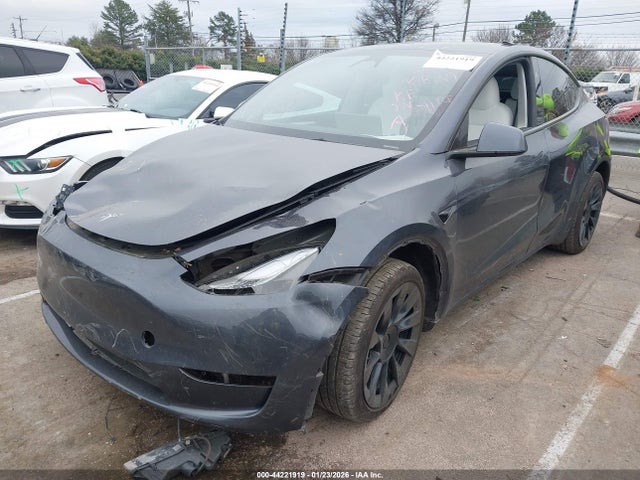2023 TESLA MODEL Y 7SAYGAEE5PF903249 Photo 1