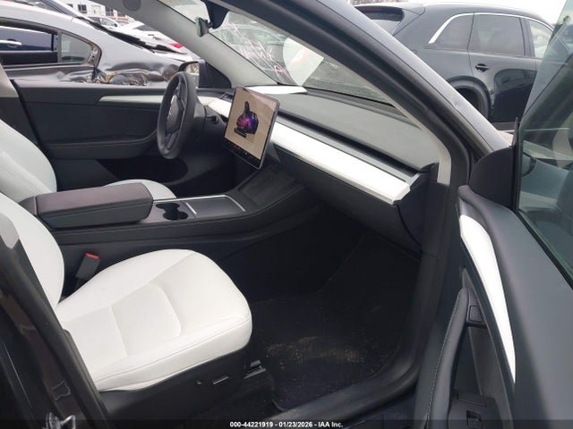 2023 TESLA MODEL Y 7SAYGAEE5PF903249 Photo 4