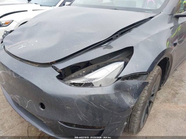 2023 TESLA MODEL Y 7SAYGAEE5PF903249 Photo 5