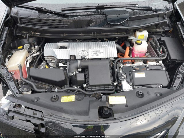 JTDZN3EU5E3306588 Toyota Prius V Three