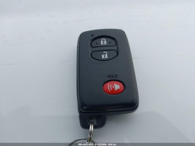 JTDZN3EU5E3306588 Toyota Prius V Three