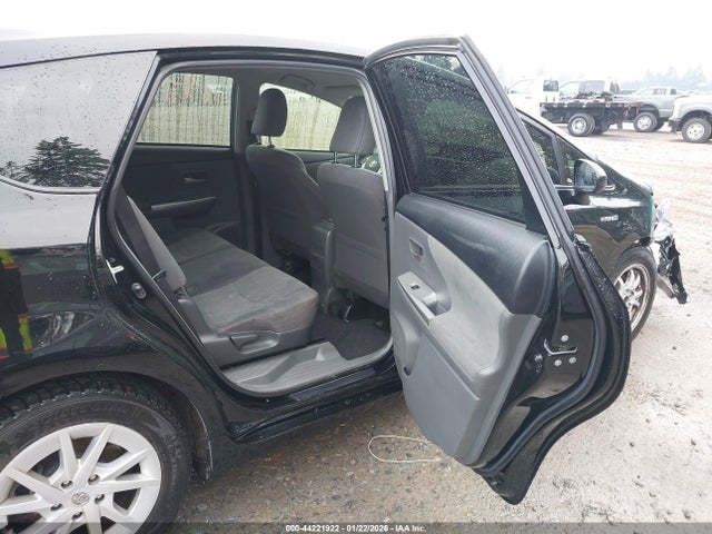 JTDZN3EU5E3306588 Toyota Prius V Three